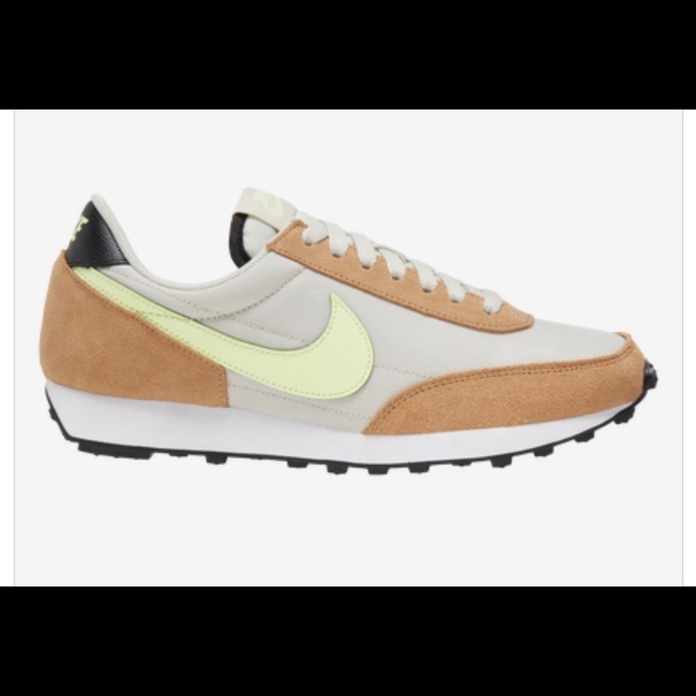 Nike daybreak sneaker